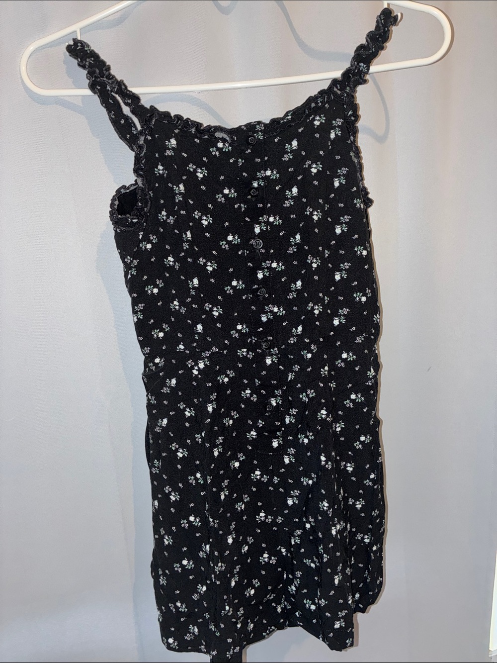 Kid’s black floral shorts romper with thin straps NWOT
